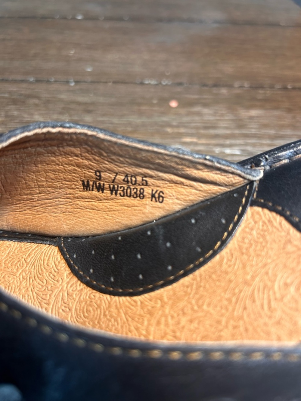 Born black leather sandals size 9 - Picture 11 of 11